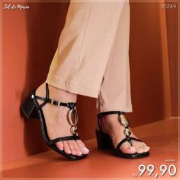 Sandália Akazzo Salto Detalhes Preto 4068S.10